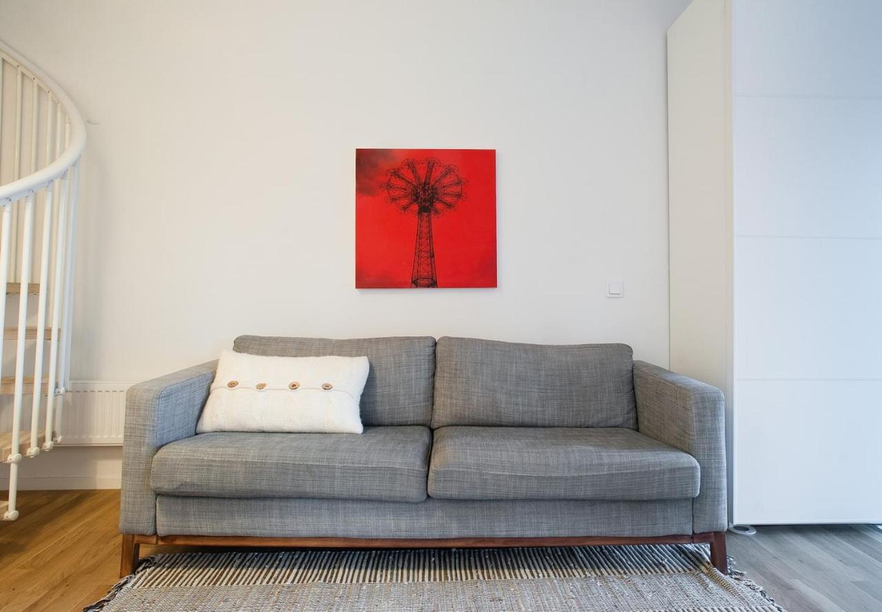 הוילה סולנטונה Townhouse On Arlanda Stockholm Metro Line - Easy Checkin מראה חיצוני תמונה