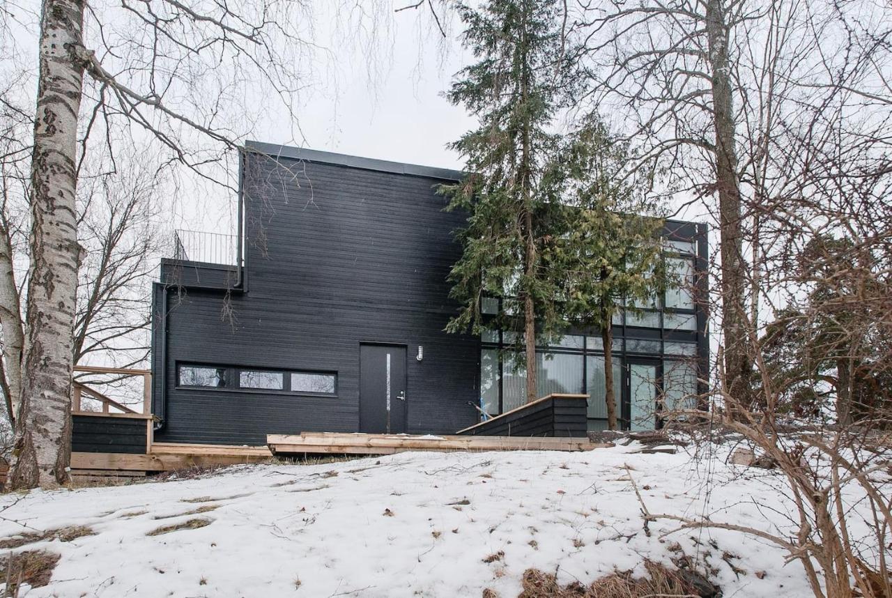 הוילה סולנטונה Townhouse On Arlanda Stockholm Metro Line - Easy Checkin מראה חיצוני תמונה