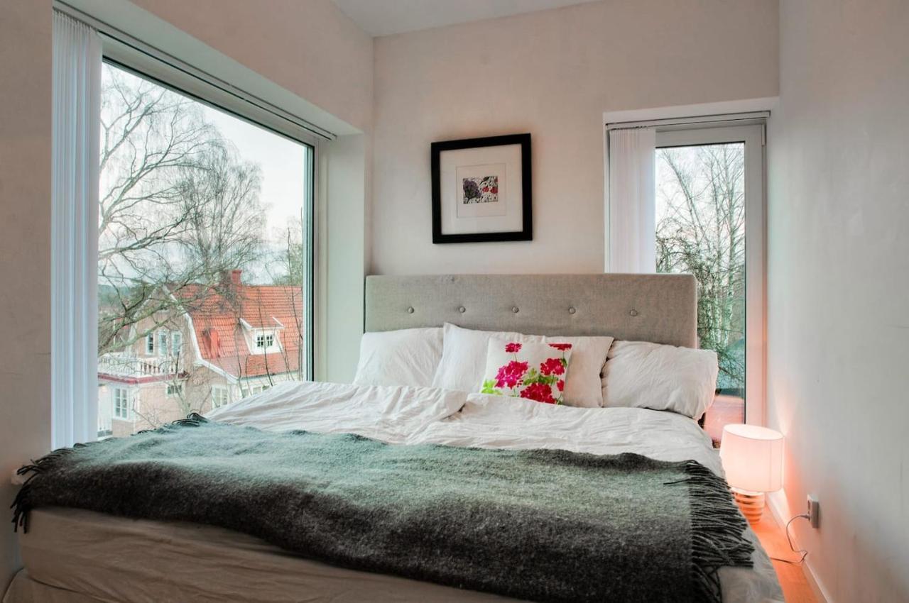 הוילה סולנטונה Townhouse On Arlanda Stockholm Metro Line - Easy Checkin מראה חיצוני תמונה